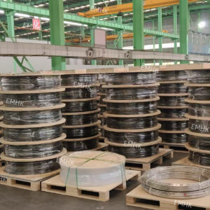 316L Seamless Tubing with PVC Jacket – 1/4" OD, Joint-Free, Ready Stock, ADNOC Supplier